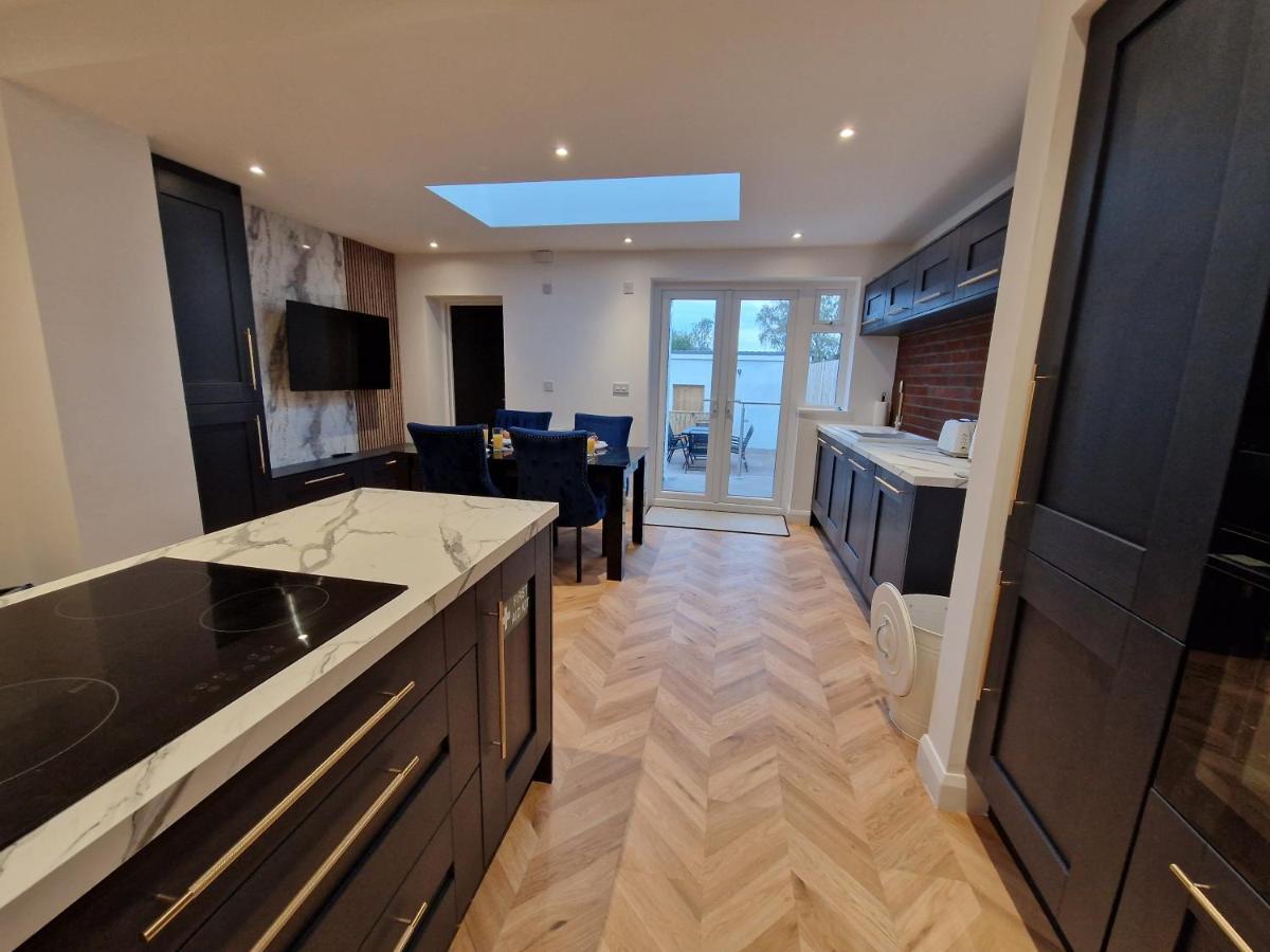 3 Bedroom Stylish Home Merthyr Merthyr Tydfil Buitenkant foto